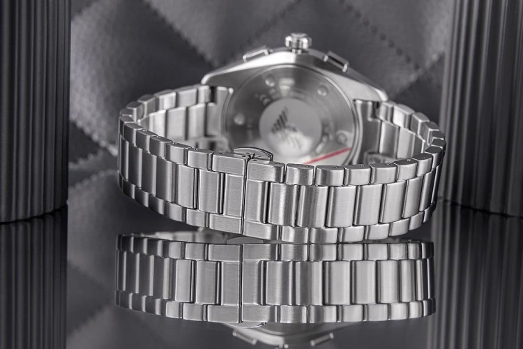 0d08554c4e22c9f63aeceda5e69c2033