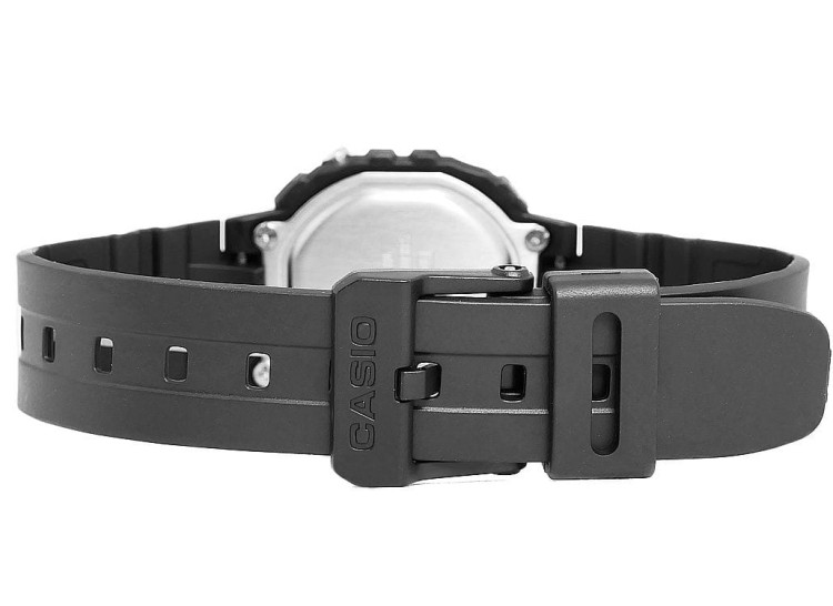 a64f7b45cb2f3fafa7f1b26868125a77