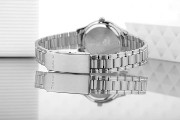 444e83cce0033d4fab1321a76543b388