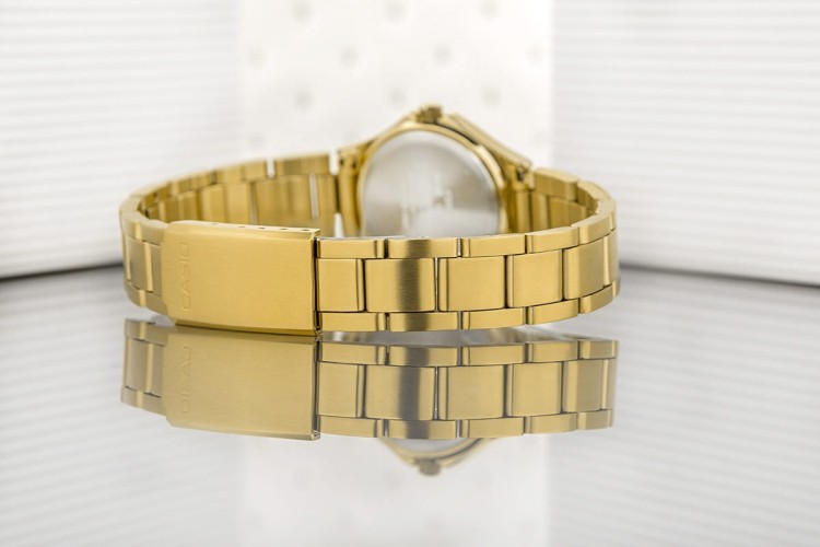 1476b8348e8d4ea751c3e8a6efa93f7c