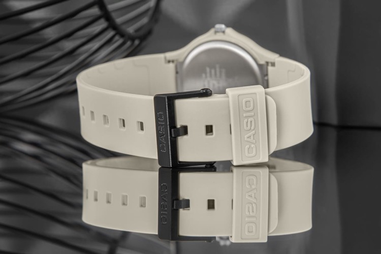 9845ea54f5a8c4e9eba158243676130d