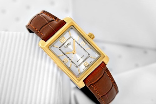 97ae9ba78bf7ca1cf26b75e02a833e39