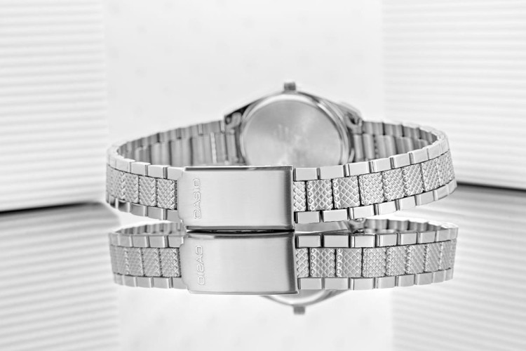 b24e518bb59df073accdfb180354a897