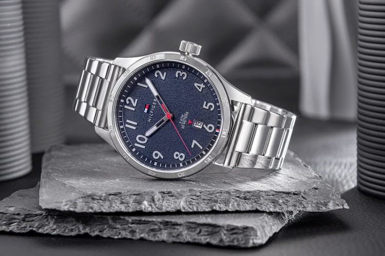 81e7647cd63a948ae9e84bc09dd8f983