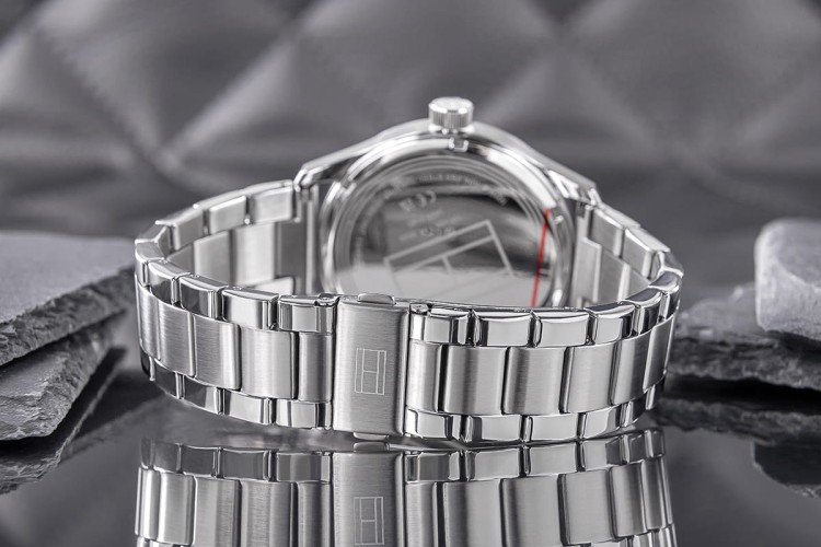 b328355eb50a7f0970d2804217d1007f