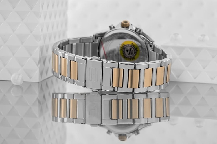 c94806516f0a8ccecfecd1642eb921ba