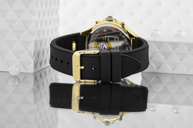 8f3aeb006eecad91a2bef41edd33814a