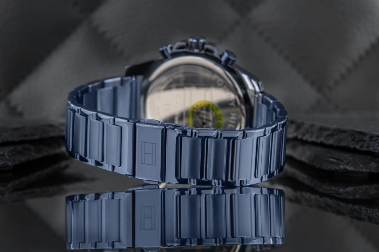 9b7f5d32278c66cf4b4ee183c8219778