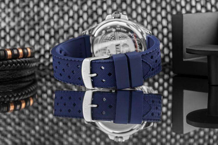 d4dd6bfdd0eb1deae565caecd5bf3d3b