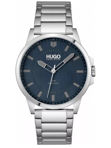 hugo_15_max_900x1200.jpg